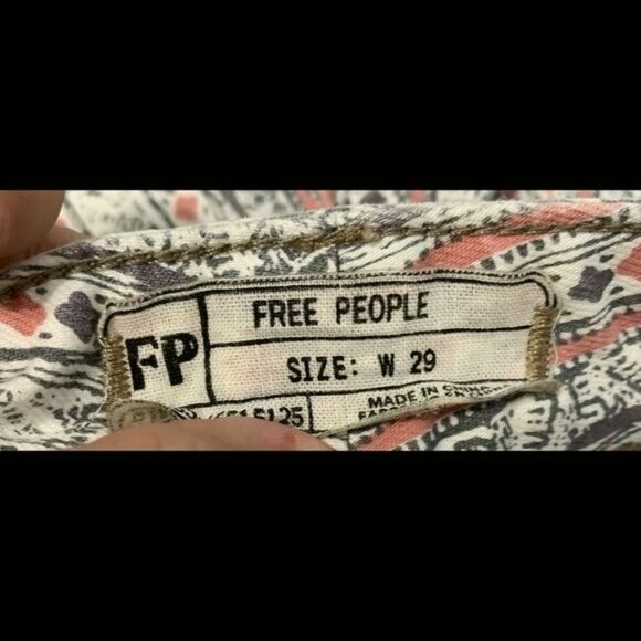 Free People Jeans Boho Geometric Printed Skinny Pants Sz 29 90s Vintage Hippie - Picture 6 of 8
